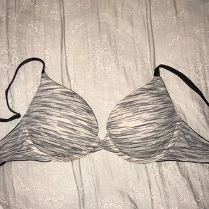 Victoria secret 32C Bra